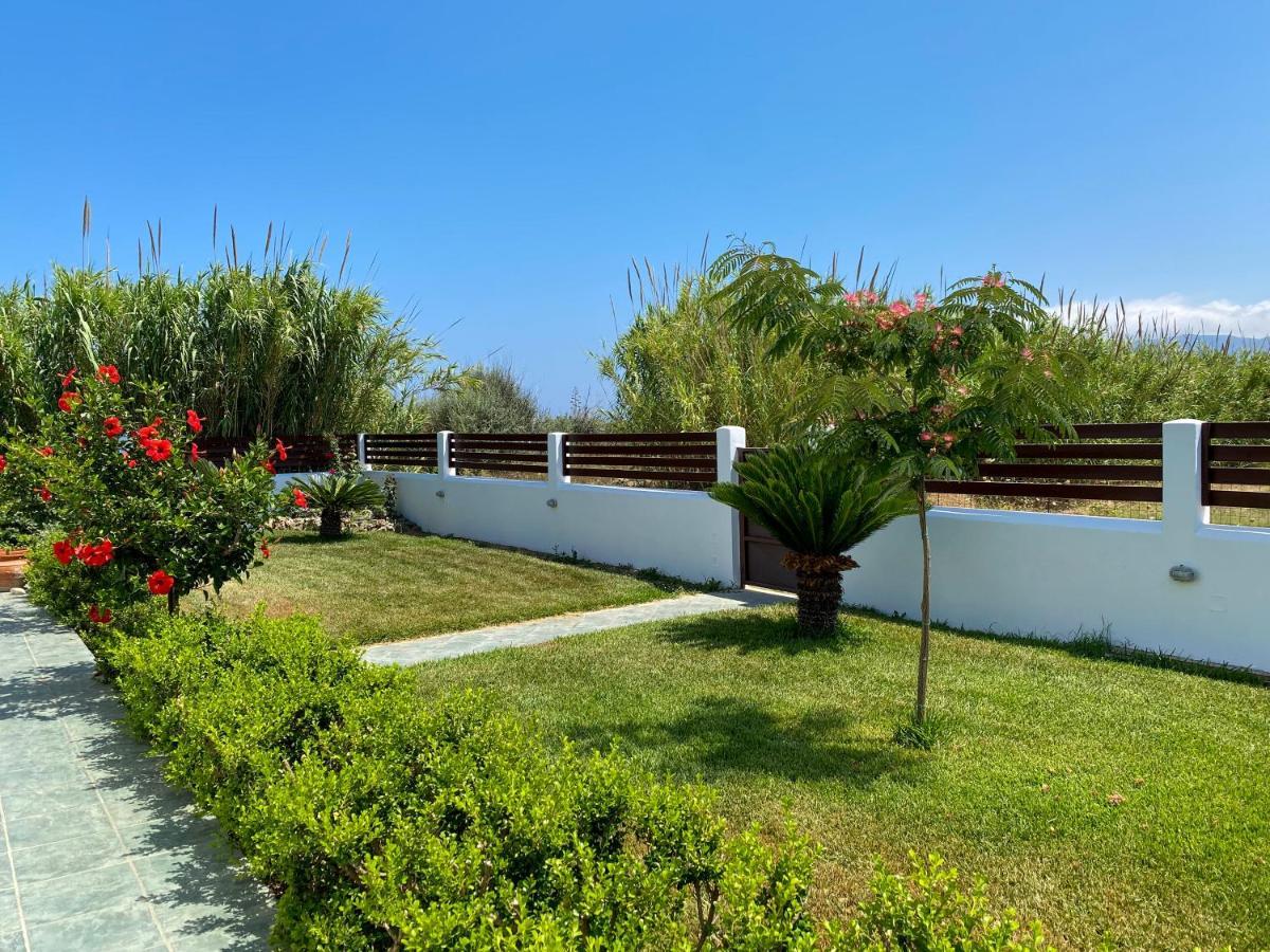 Luxury 3Br Sunrise Villa , Seaside Gyrismata Skyros Exterior photo