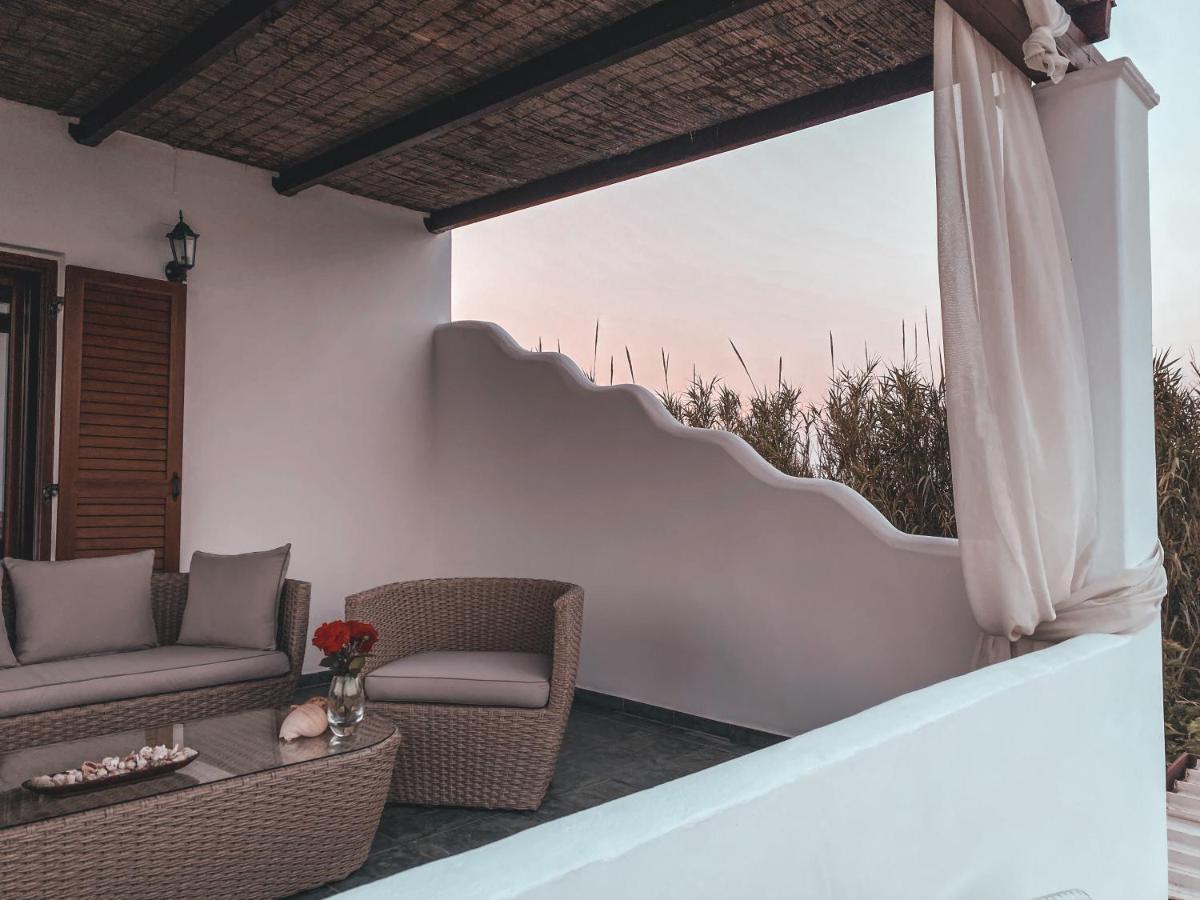 Luxury 3Br Sunrise Villa , Seaside Gyrismata Skyros Exterior photo